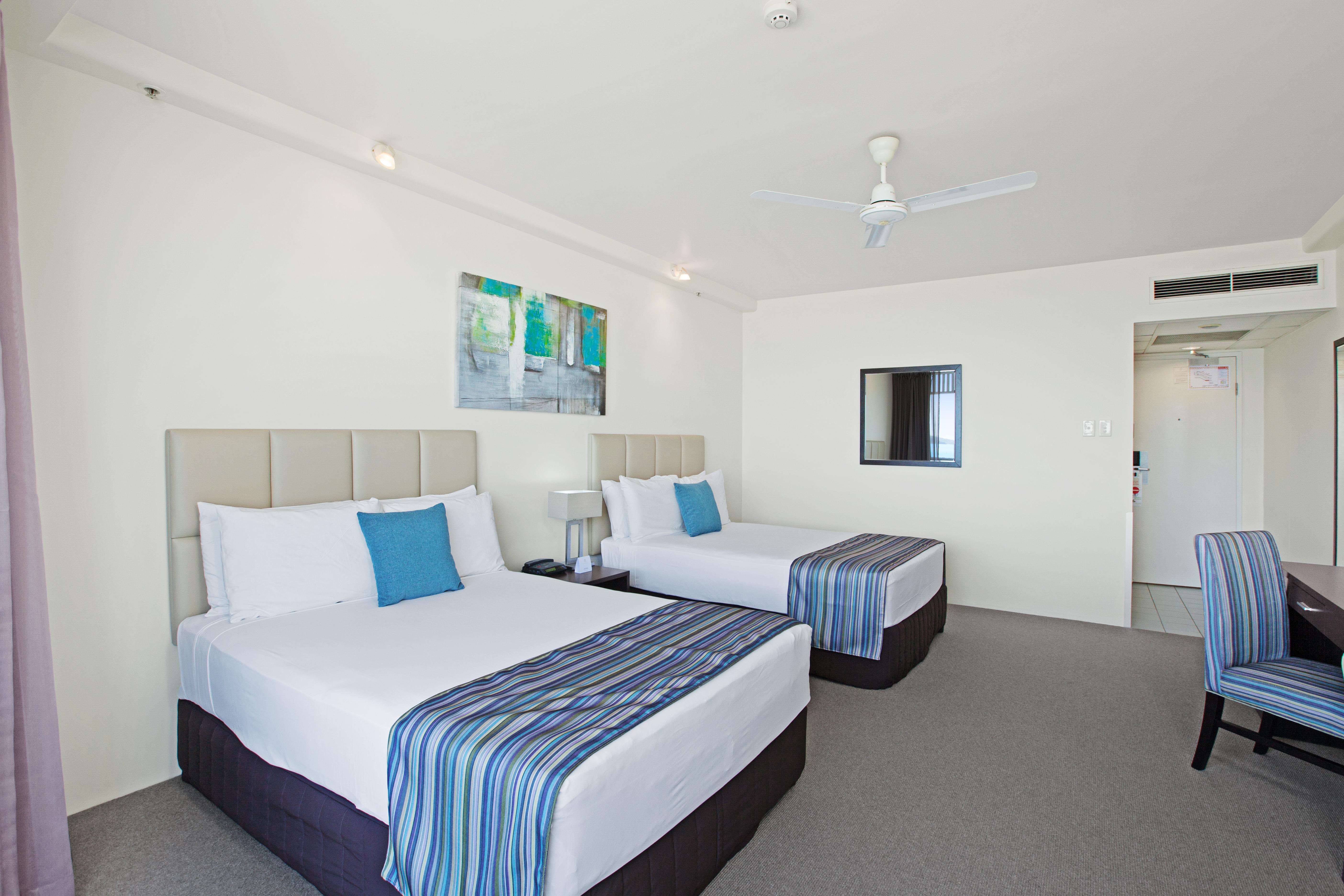 Rydges Esplanade Resort Cairns Exterior photo