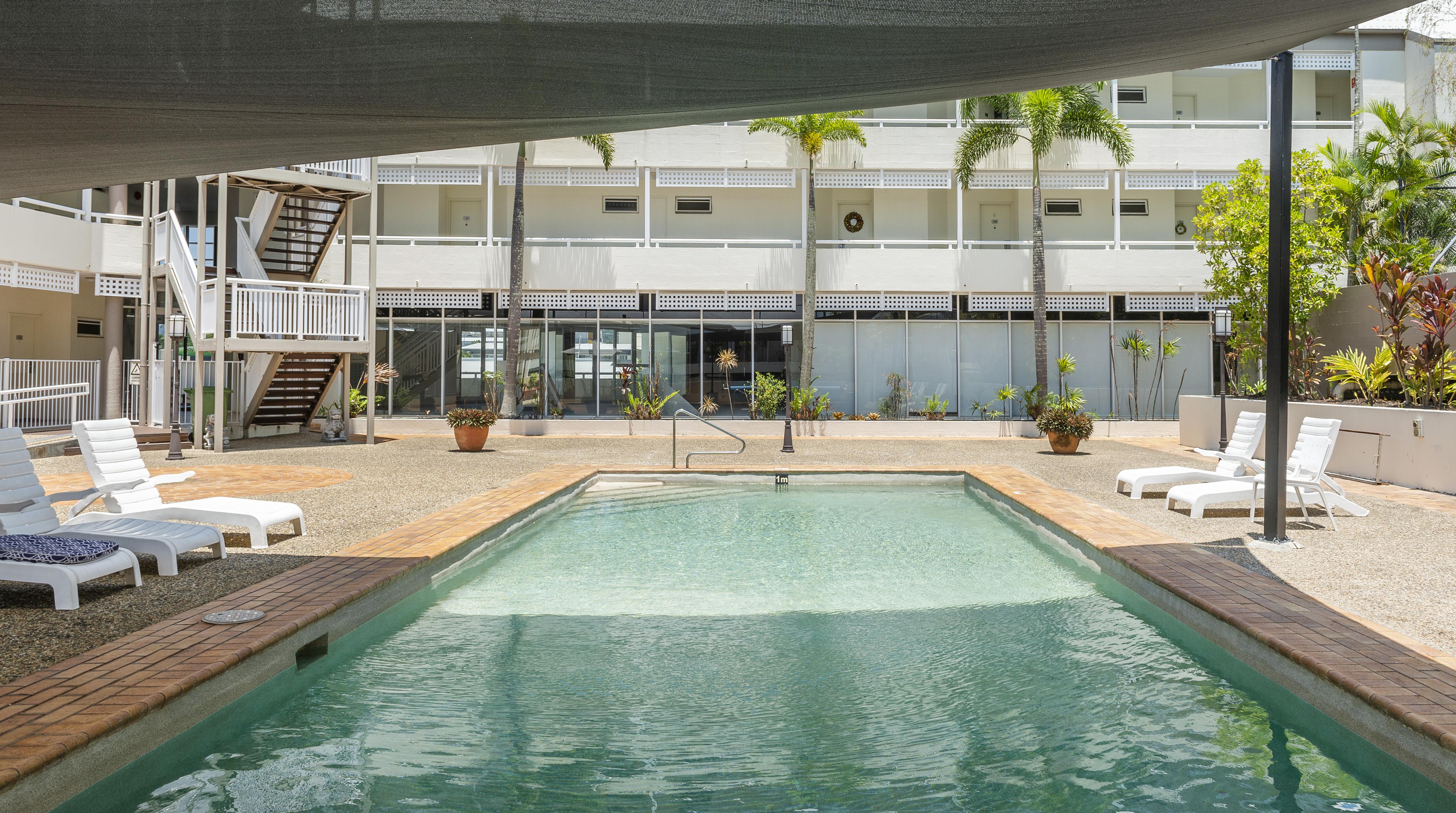 Rydges Esplanade Resort Cairns Exterior photo
