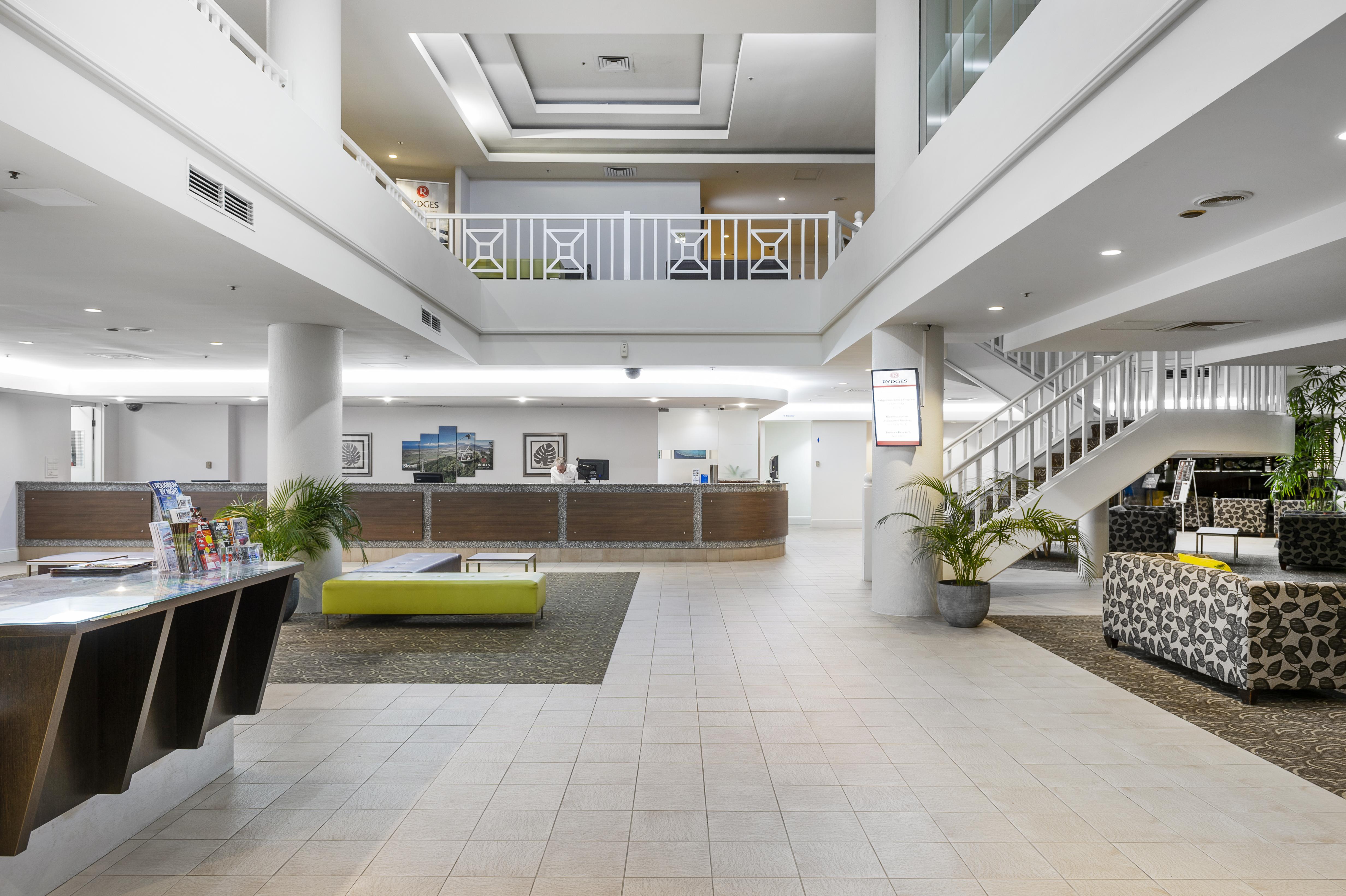 Rydges Esplanade Resort Cairns Exterior photo